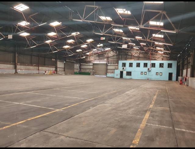 7,396M² WAREHOUSE TO LET IN ISANDO